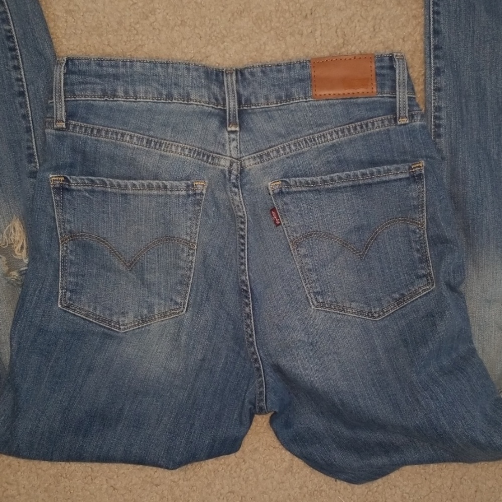 Levi medium wash Jean